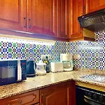House Three By Gloove Apartman Torrevieja