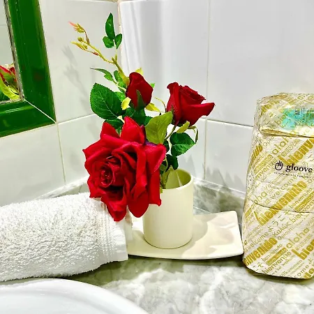 아파트 House Three By Gloove