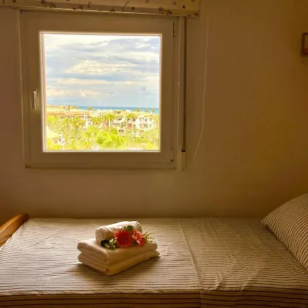 아파트 House Three By Gloove